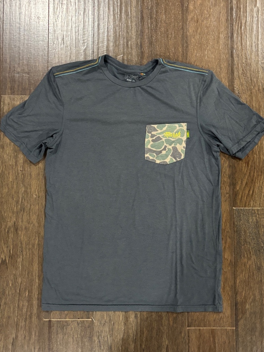 Marsh Wear Men's Charcoal Crew Tee with Camo Pocket - Medium